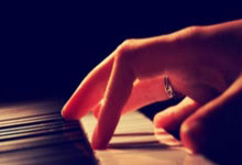 亚历山大32分哈腾21+8 雷霆力克火箭晋级决赛.